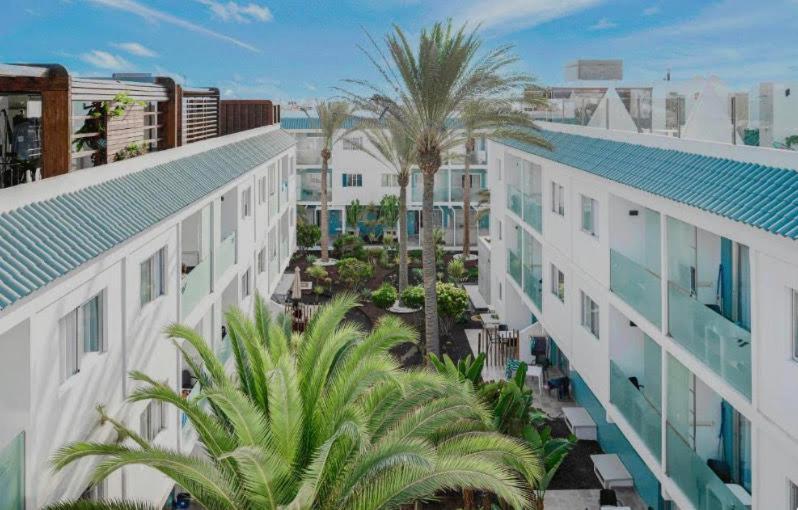 Casa Sol Bristol Sunset Beach คอร์ราเลโฮ ภายนอก รูปภาพ